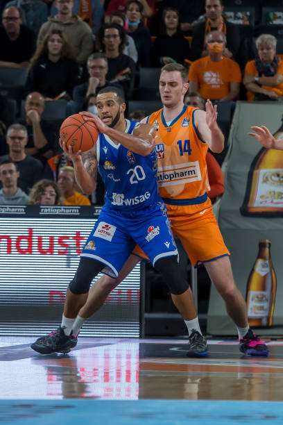 性是战术执 性是战术执